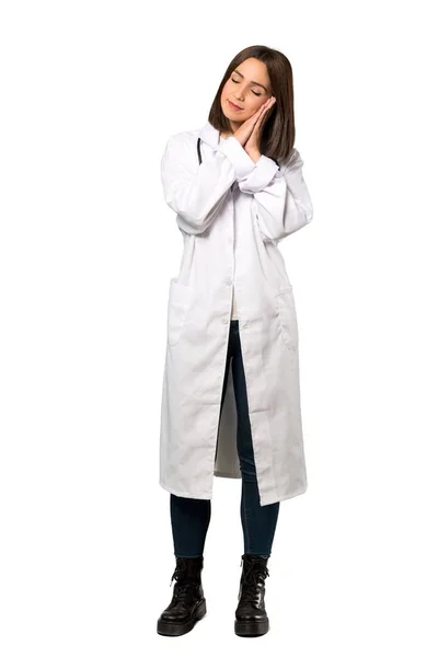 Una Toma Completa Una Joven Doctora Haciendo Gesto Sueño Expresión — Foto de Stock