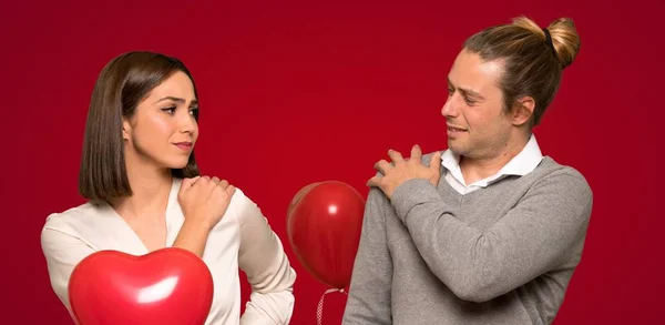 Couple Valentine Day Suffering Pain Shoulder Having Made Effort Red — Stock Photo, Image