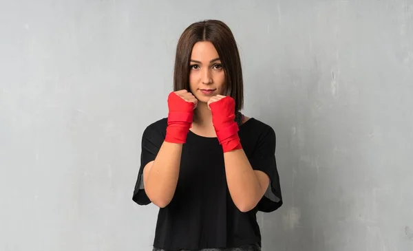 Jovem Mulher Esporte Bandagens Boxe — Fotografia de Stock