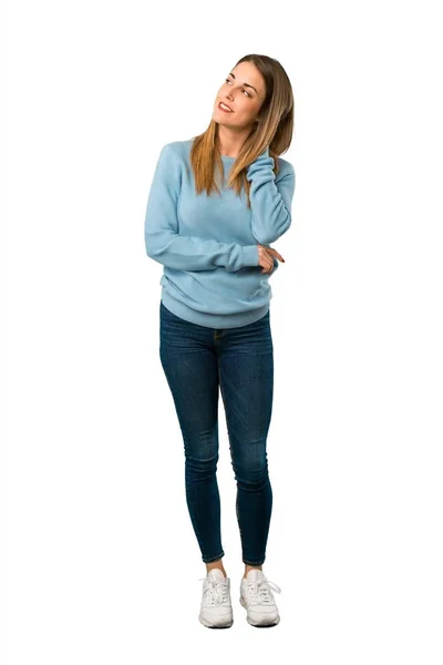 Corpo Inteiro Mulher Loira Com Camisa Azul Pensando Uma Ideia — Fotografia de Stock