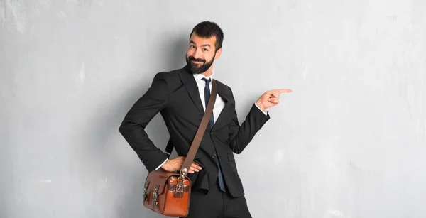 Businessman Beard Pointing Finger Side Presenting Product — Stock Photo, Image