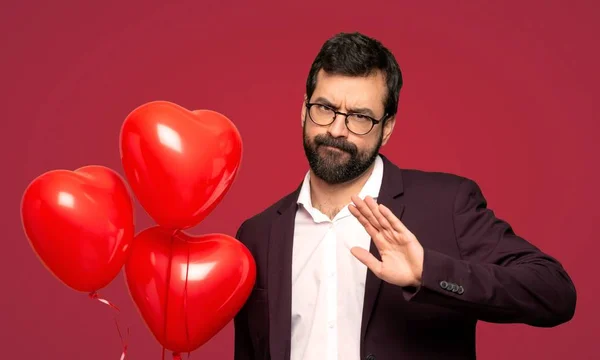 Mann Valentinstag Macht Stop Geste Mit Ihrer Hand Einen Akt — Stockfoto