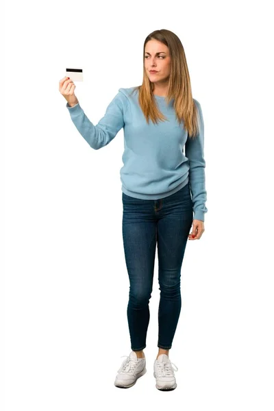 Full Body Blonde Woman Blue Shirt Taking Credit Card Money — Stock Photo, Image