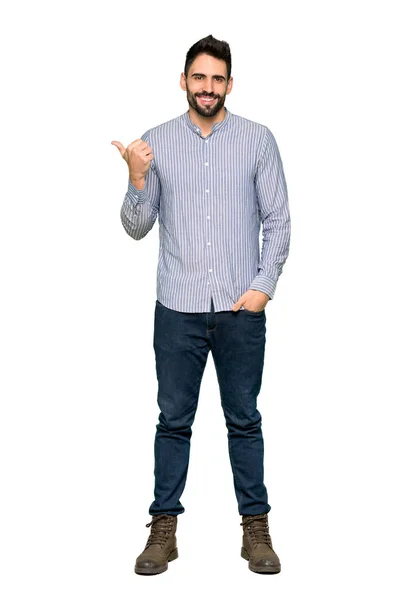 Pełnej Długości Strzał Eleganckiego Mężczyzny Koszuli Wskazując Stronie Zaprezentować Produkt — Zdjęcie stockowe