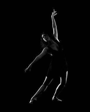 Kız balet siyah arka plan üzerine