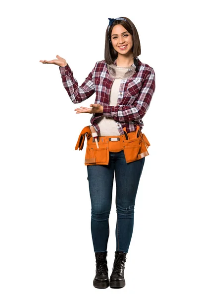 Uma Foto Completa Uma Jovem Trabalhadora Estendendo Mãos Para Lado — Fotografia de Stock