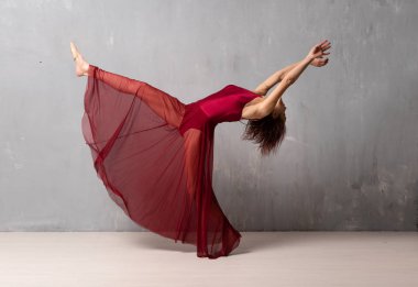 Dans genç balerin kız