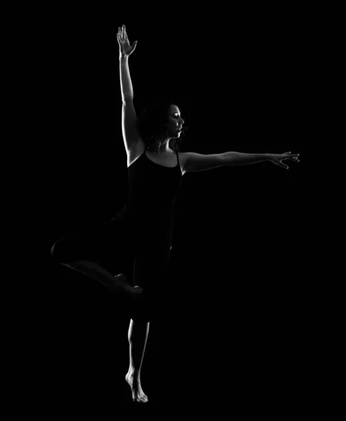 Fata Balerină Dansatoare Fundal Negru — Fotografie, imagine de stoc