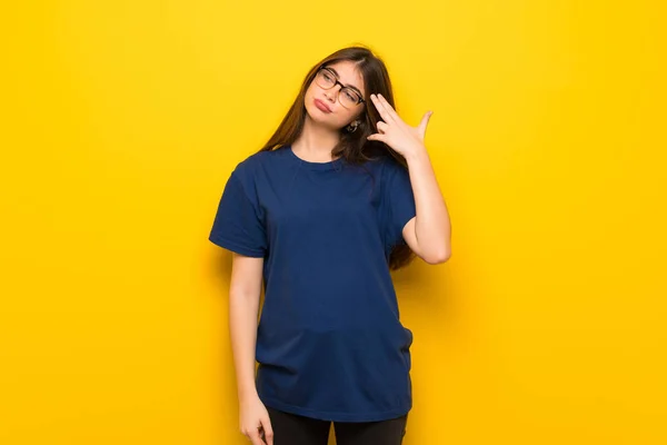 Young Woman Glasses Yellow Wall Problems Making Suicide Gesture — Stock Photo, Image