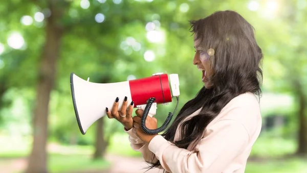 Young Afro American Woman Shouting Megaphone Announce Something Lateral Position — Stock Photo, Image