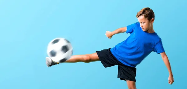 Jongen Schoppen Bal Voetballen — Stockfoto