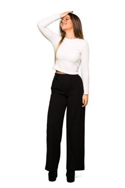 Tam vücut olan gözlük güzel kadın bir şeyin farkına vardım ve çözüm isteyen vardır