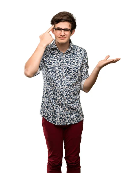 Adolescente Homem Com Camisa Flor Óculos Fazendo Gesto Loucura Colocando — Fotografia de Stock
