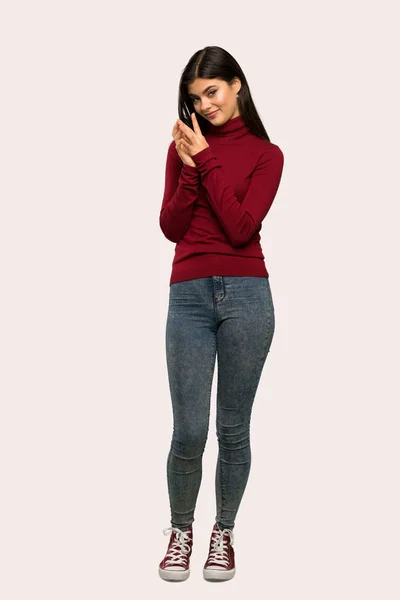 Eine Ganzkörperaufnahme Eines Teenager Mädchens Mit Rollkragenpullover Das Etwas Vor — Stockfoto