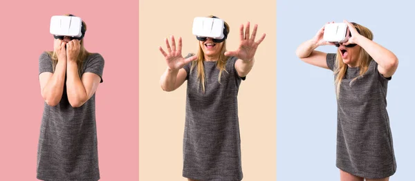 Conjunto Mujer Rubia Mediana Edad Usando Gafas Experiencia Realidad Virtual — Foto de Stock