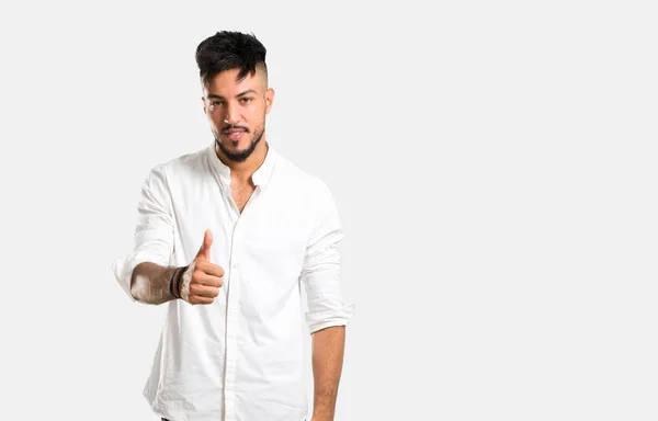 Arabische Jongeman Met Wit Shirt Handdrukken Goede Deal Grijze Achtergrond — Stockfoto