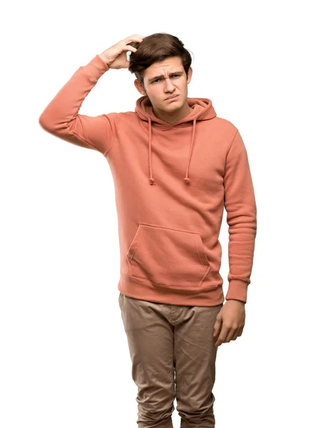 Adolescent Homme Avec Sweat Shirt Avoir Des Doutes Tout Grattant — Photo