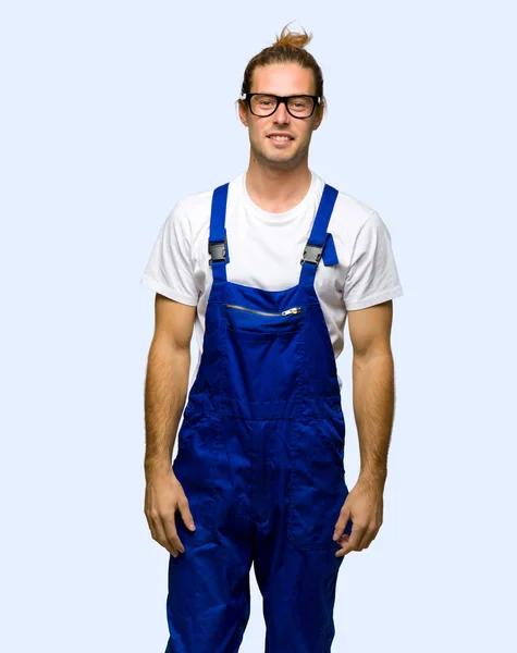 Workman Med Glasögon Och Glad Isolerade Bakgrund — Stockfoto