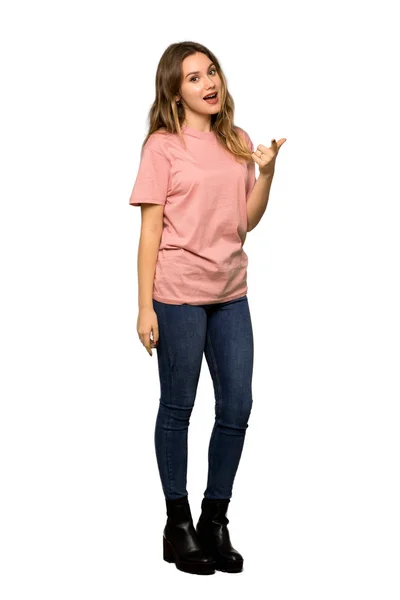 Eine Ganzkörperaufnahme Eines Teenagermädchens Mit Rosa Pullover Das Mit Dem — Stockfoto