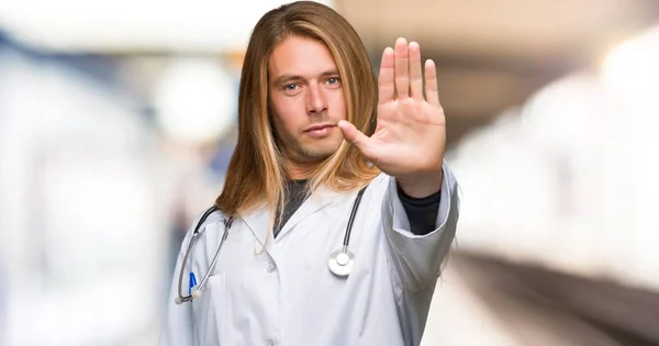 Doctor Man Making Stop Gesture Denying Situation Thinks Wrong Hospital — Stock Photo, Image