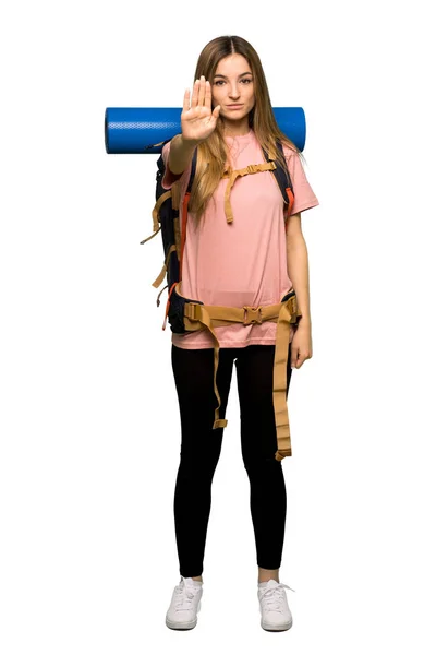 Całego Ciała Młodych Backpacker Kobietą Czyniąc Gest Stop Odmawianie Sytuacji — Zdjęcie stockowe