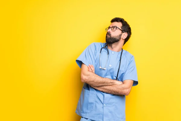 Kirurgen Läkare Mannen Att Göra Tvivlar Gest Samtidigt Lyfta Axlarna — Stockfoto