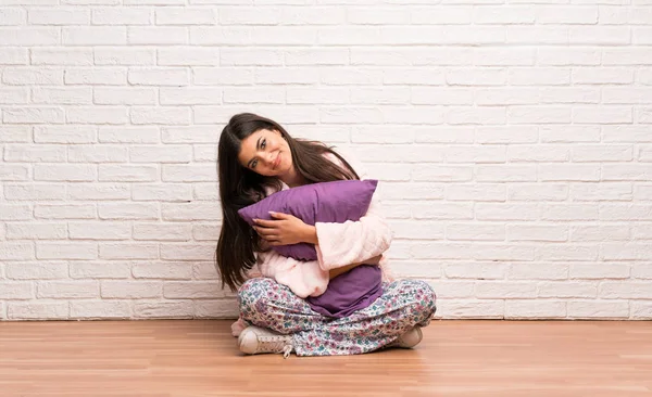 Teenager Girl Pajamas Keeping Arms Crossed Frontal Position — Stock Photo, Image