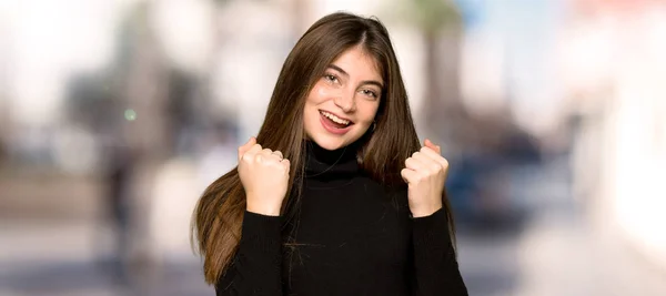 Pretty Girl Celebrating Victory Winner Position Outdoors — Stock Photo, Image