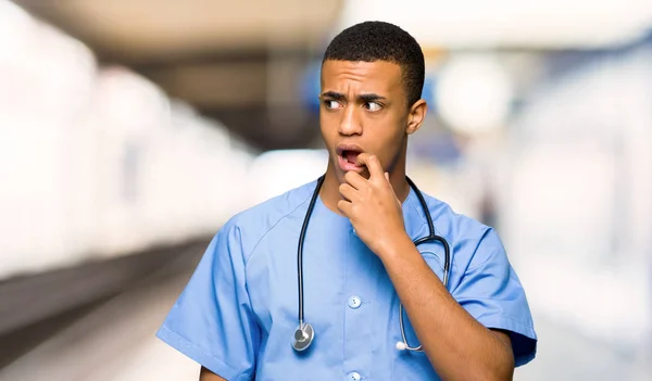 Surgeon Doctor Man Having Doubts While Looking Hospital — Stock Photo, Image