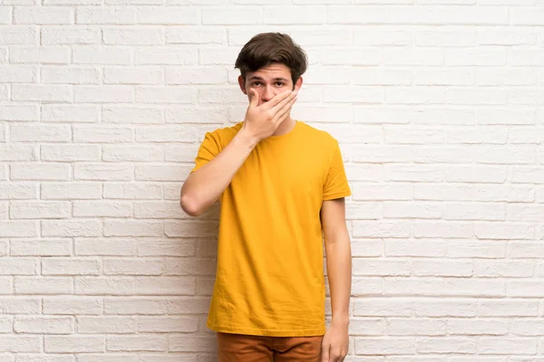 Teenager Man White Brick Wall Covering Mouth Hands Saying Something — Stock Photo, Image