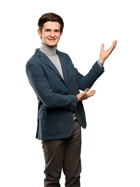 Homme Adolescent Avec Col Roulé Étendant Les Mains Sur Côté — Photo