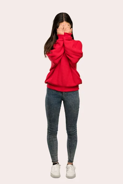 Eine Ganzkörperaufnahme Eines Teenagermädchens Mit Rotem Pullover Das Viel Über — Stockfoto
