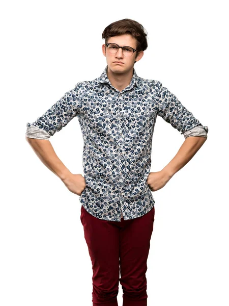 Подросток Цветочной Рубашке Очках Сердит Изолированном Белом Фоне — стоковое фото