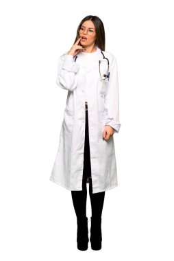 Genç doktor kadın ararken şüpheleri tam vücut