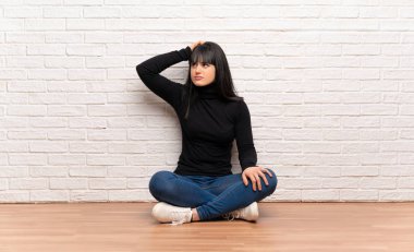 Kafa çizilmemesi süre şüpheleri katta oturan kadın