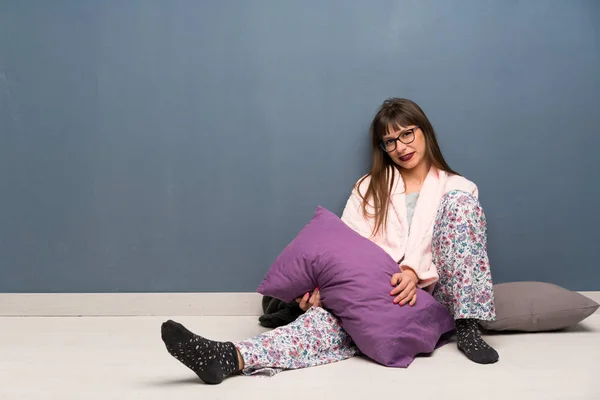Woman Pajamas Floor Smiling — Stock Photo, Image