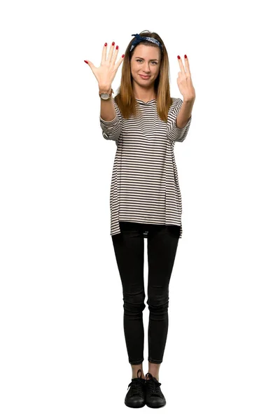 Повнометражний Знімок Молодої Жінки Хедкарфом Рахує Сім Пальцями Над Ізольованим — стокове фото