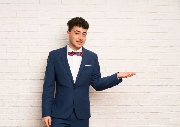 Man Suit Bow Tie Presenting Idea While Looking Smiling — Stock Photo, Image