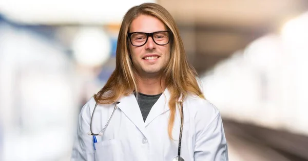 Doctor Man Glasses Happy Hospital — Stock Photo, Image