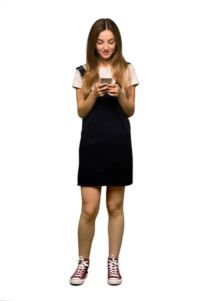 Corpo Inteiro Jovem Mulher Bonita Enviando Uma Mensagem Com Celular — Fotografia de Stock