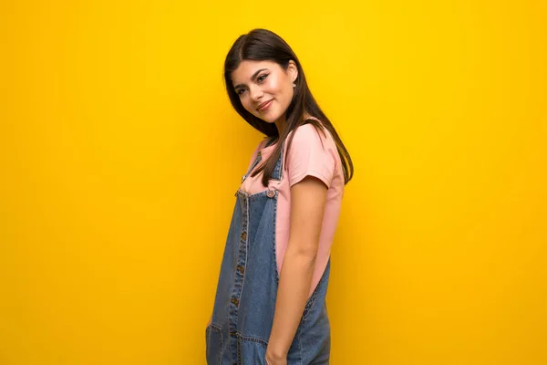 Brunette Teenager Friendly Girl — Stock Photo, Image