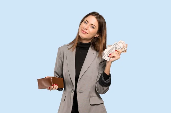 Mujer Negocios Sosteniendo Una Cartera Sobre Fondo Azul Aislado —  Fotos de Stock