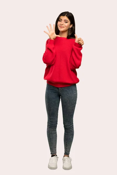 Eine Ganzkörperaufnahme Eines Teenagermädchens Mit Rotem Pullover Das Mit Den — Stockfoto