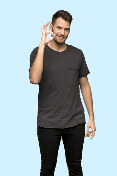 Man Black Shirt Showing Sign Fingers Blue Background — Stock Photo, Image