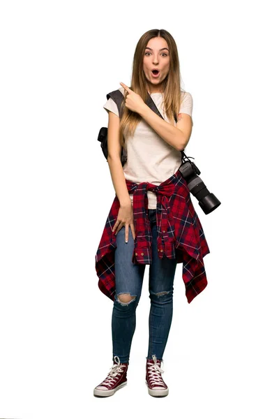 Full Body Young Photographer Woman Surprised Pointing Side Isolated Background — Stock Photo, Image