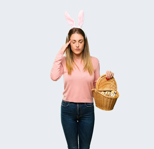 Junge Frau Mit Hasenohren Den Osterferien Unglücklich Mit Etwas Negativer — Stockfoto