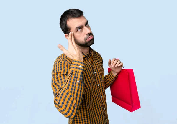 Hombre Con Bolsas Compras Con Problemas Haciendo Gesto Suicida Sobre —  Fotos de Stock