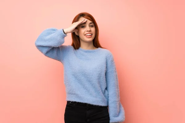 Young Redhead Woman Pink Background Has Just Realized Something Has — 图库照片