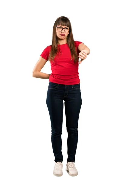 Kadın Tam Uzunlukta Atış Başparmak Aşağı Negatif Ifade Ile Gösterilen — Stok fotoğraf