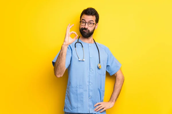 Хірург Лікар Який Показує Знак Пальцями — стокове фото
